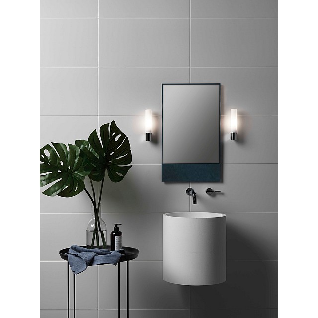 Bari Bathroom Wall Light in Polished Chrome