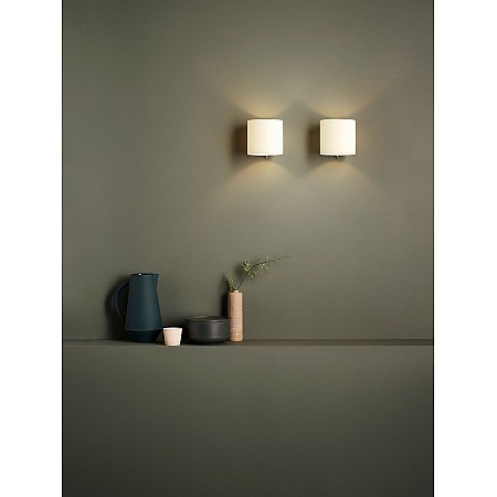 Luga Wall Light in White Glass
