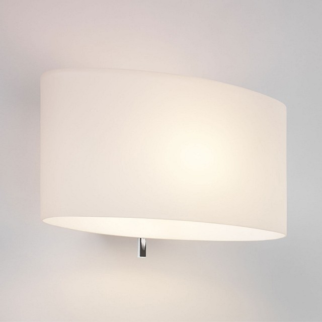 Tokyo switched Wall Light in White Glass
