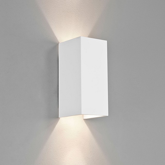 Parma 210 Wall Light in Plaster