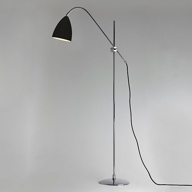 Joel Floor Light in Matt Black
