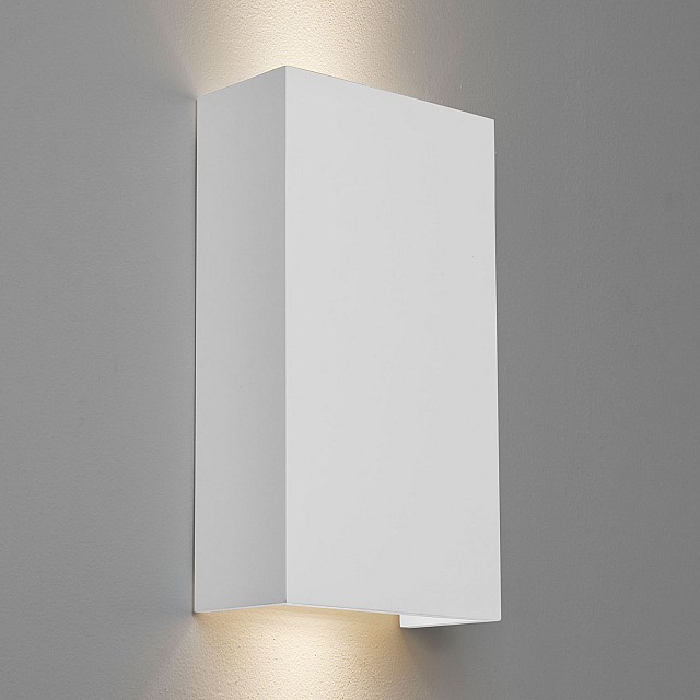 Pella 190 Wall Light in Plaster